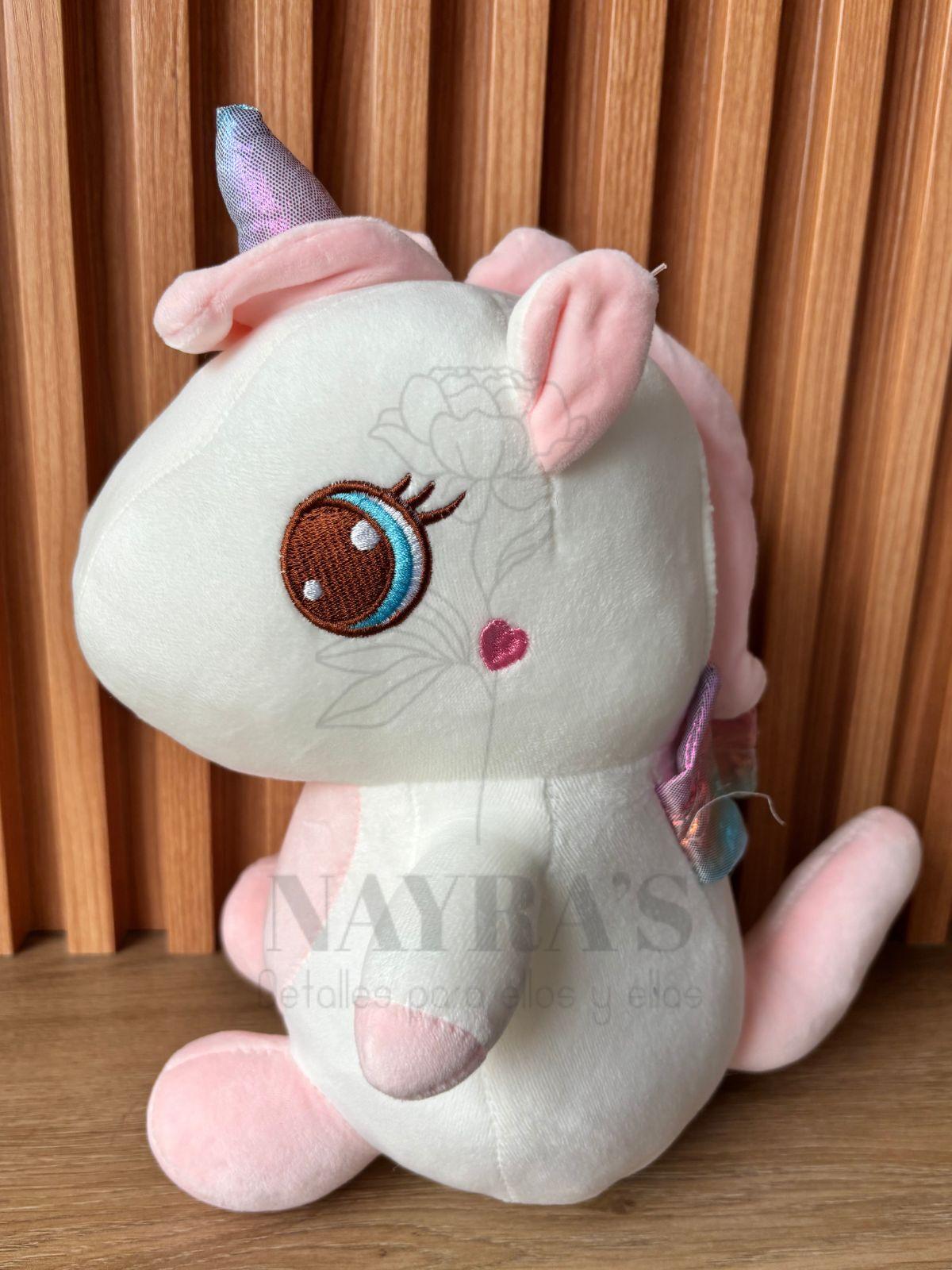 UNICORNIO SENTADO